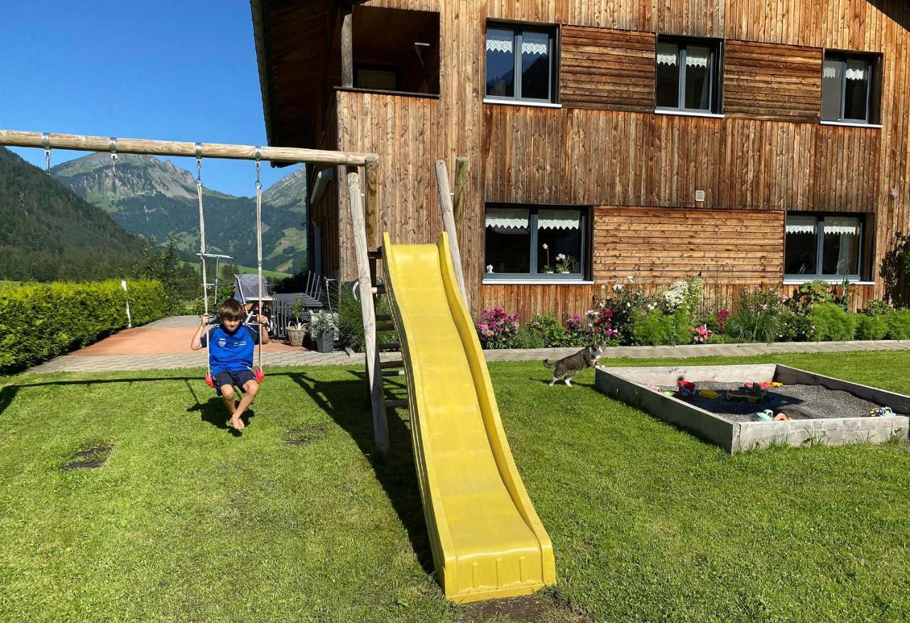 Haus Helga Apartment ชอปเปอร์เนา ภายนอก รูปภาพ